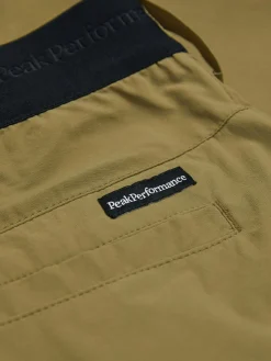 Peak Performance Mens Player Cargo Shorts